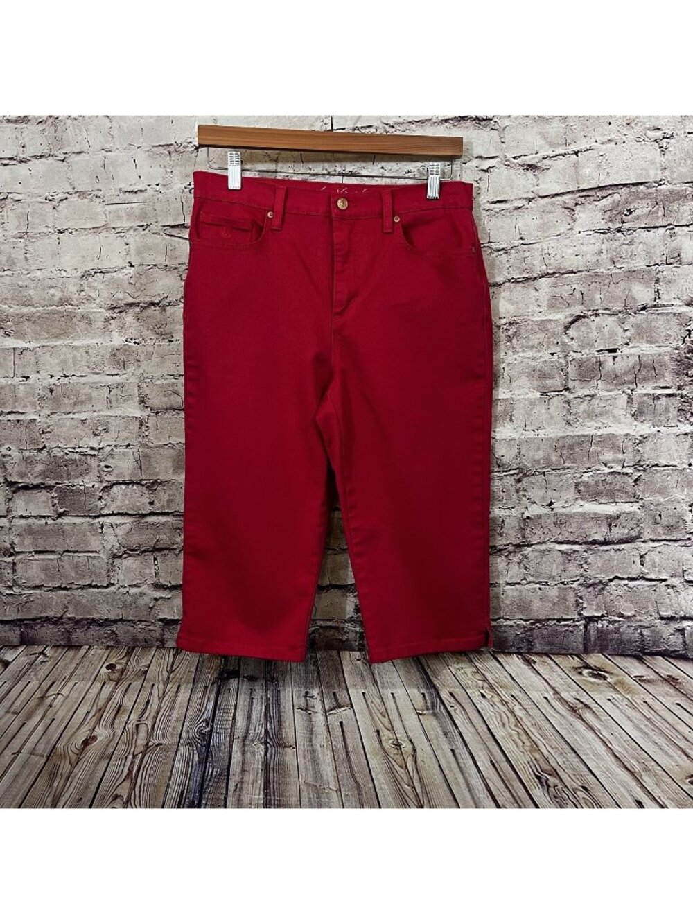 Gloria Vanderbilt Amanda Pink Pockets Skimmer Denim Capris